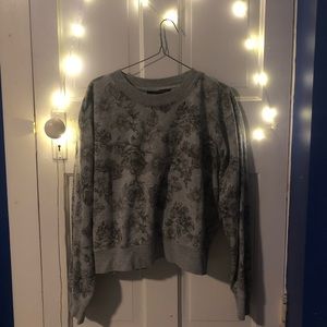 Gray Floral Sweatshirt VanilaStar